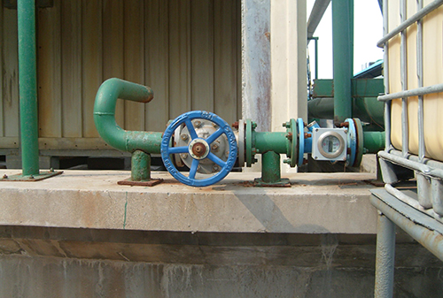 燃?xì)獬暡髁坑嫭F(xiàn)場安裝使用圖